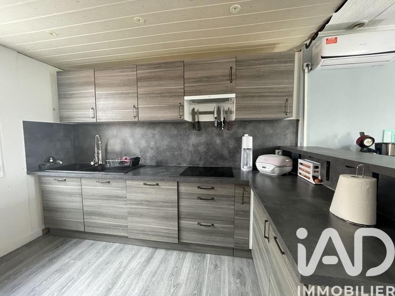 Maison - 181 m² - 9 pièces