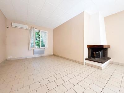 Maison - 91 m² - 5 pièces