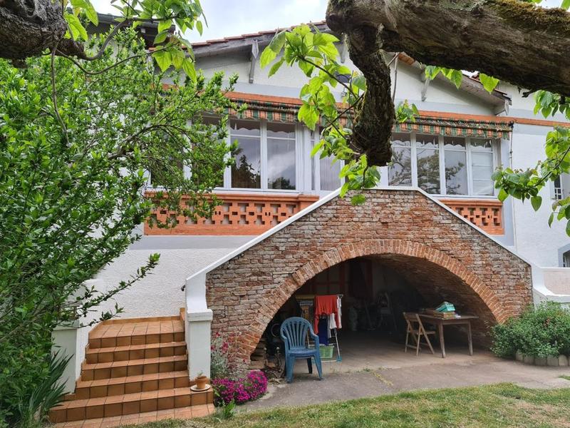 Maison bourgeoise - 269 m² - 19 pièces