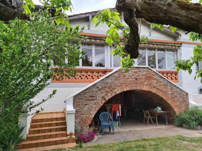 Maison bourgeoise - 269 m² - 19 pièces