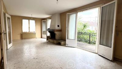 Maison traditionnelle - 142 m² - 6 pièces