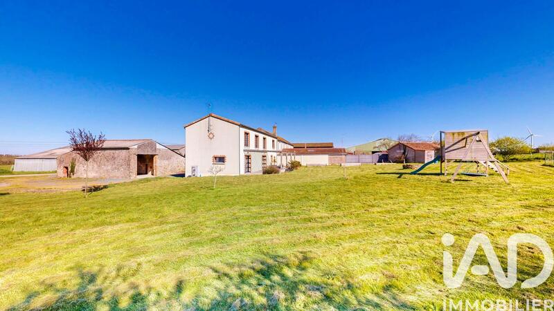 Maison - 171 m² - 6 pièces