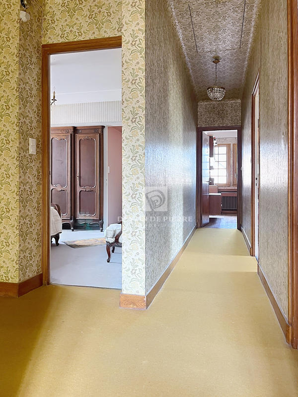 Maison - 190 m² - 9 pièces