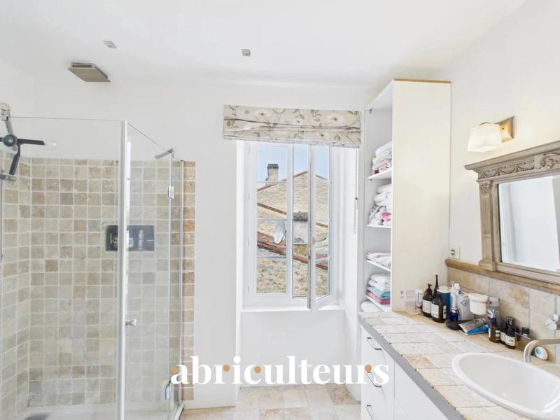 Maison ancienne - 135 m² - 4 pièces