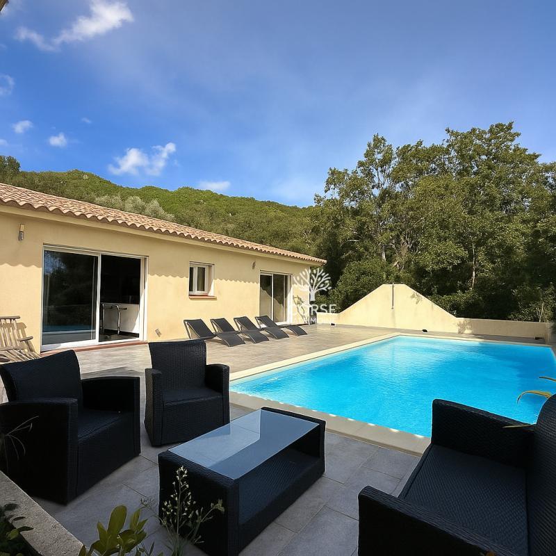 Villa - 143 m² - 5 pièces