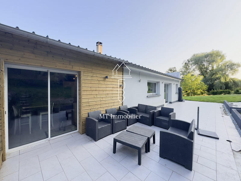 Maison - 215 m² - 9 pièces