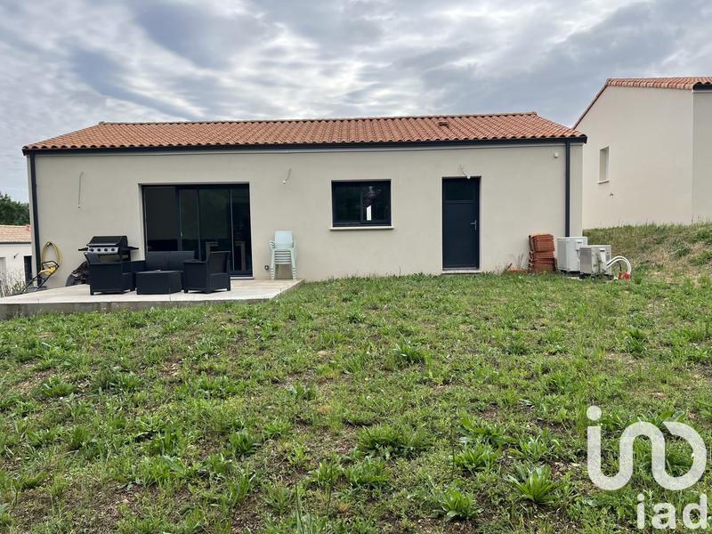 Maison - 92 m² - 5 pièces