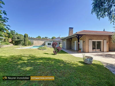 Maison - 160 m² - 5 pièces