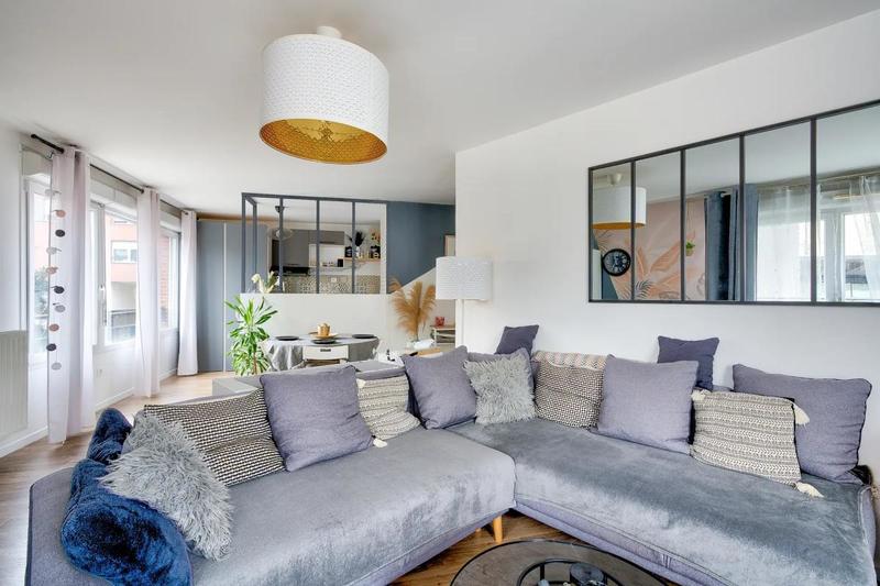 Appartement - 95 m² - 5 pièces