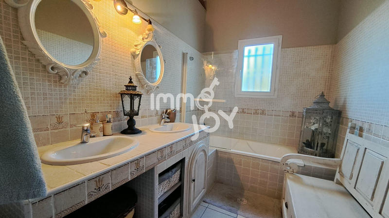 Maison de village - 160 m² - 6 pièces