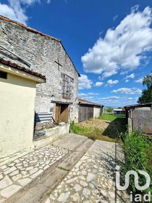 Maison de village - 75 m² - 4 pièces