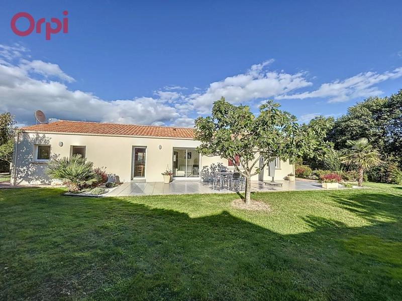 Maison - 93 m² - 4 pièces