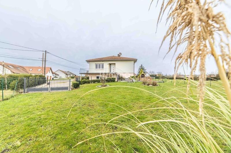 Maison - 99 m² - 5 pièces