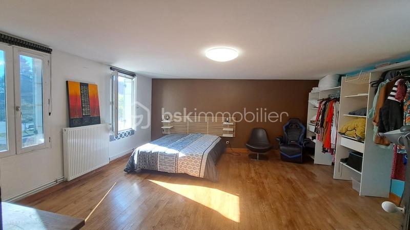 Maison chambre d'hôtes - 340 m² - 8 pièces