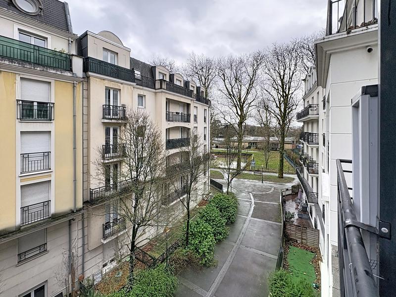 Appartement - 92 m² - 4 pièces