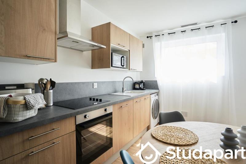 Chambre - 10 m² - 1 pièce