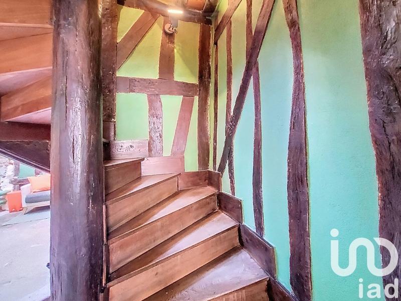 Maison - 182 m² - 9 pièces