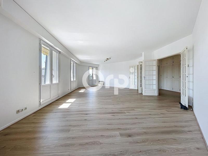 Appartement - 146 m² - 5 pièces