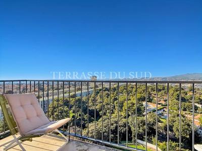 Appartement - 60 m² - 4 pièces