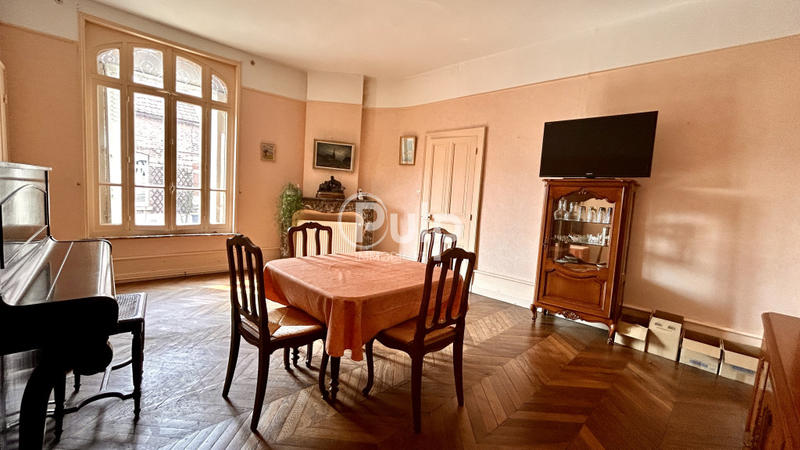 Corps de ferme - 300 m² - 12 pièces