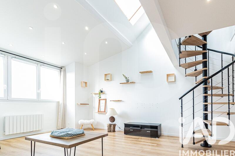 Loft - 88 m² - 5 pièces