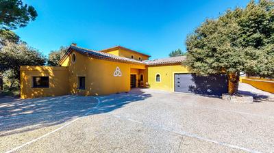 Villa - 285 m² - 12 pièces