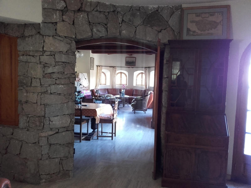 Propriété - 223 m² - 7 pièces