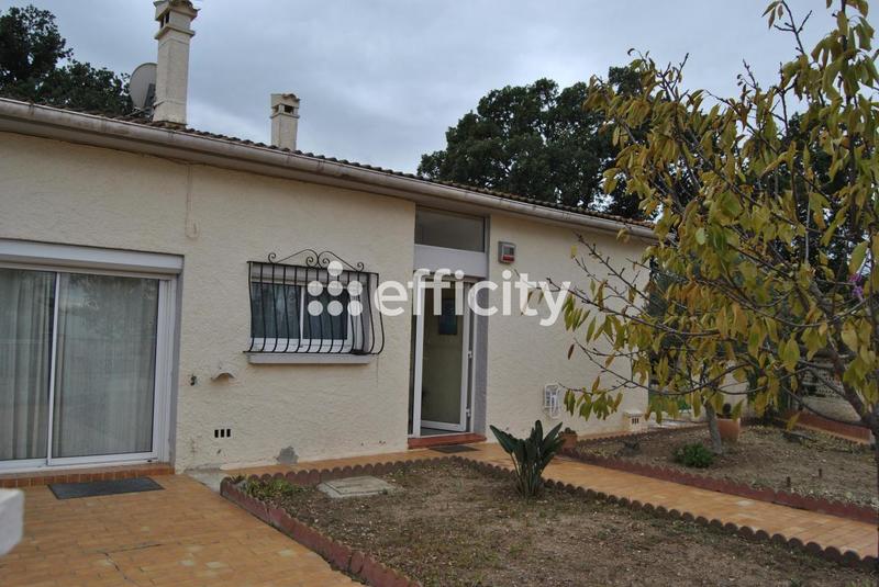 Villa - 100 m² - 5 pièces