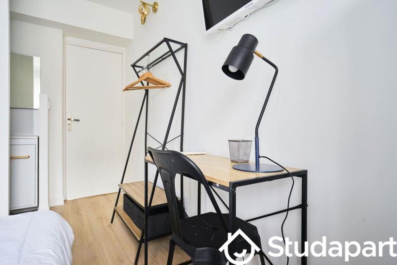 Chambre - 10 m² - 1 pièce