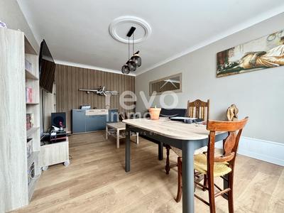 Maison de ville - 148 m² - 5 pièces