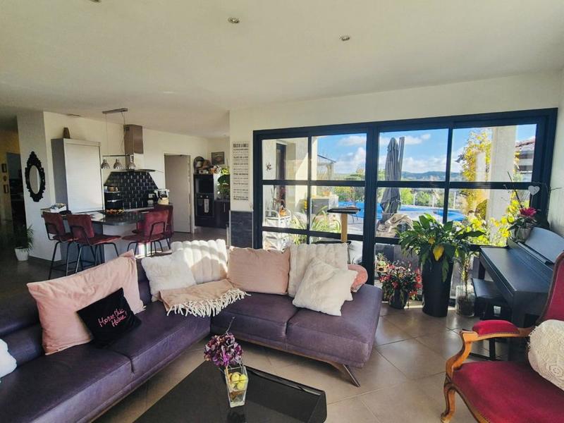 Maison - 126 m² - 5 pièces