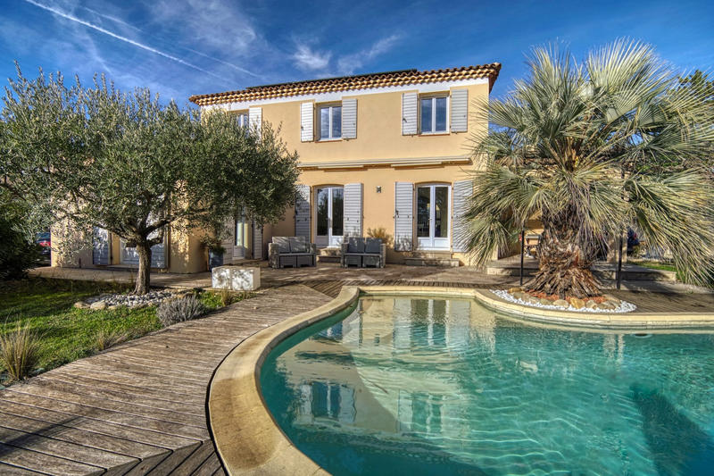 Villa - 156 m² - 6 pièces