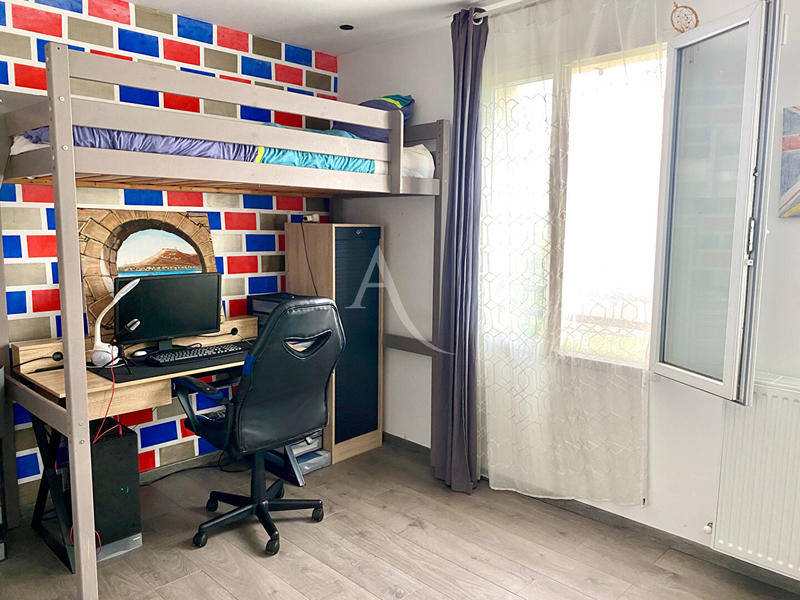 Maison - 111 m² - 4 pièces