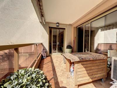 Appartement - 96 m² - 4 pièces