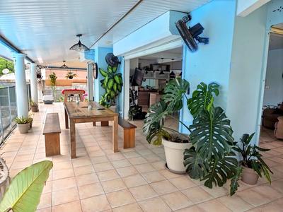 Maison - 146 m² - 6 pièces