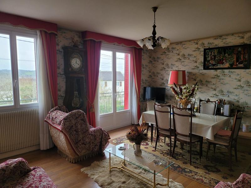 Maison - 98 m² - 5 pièces