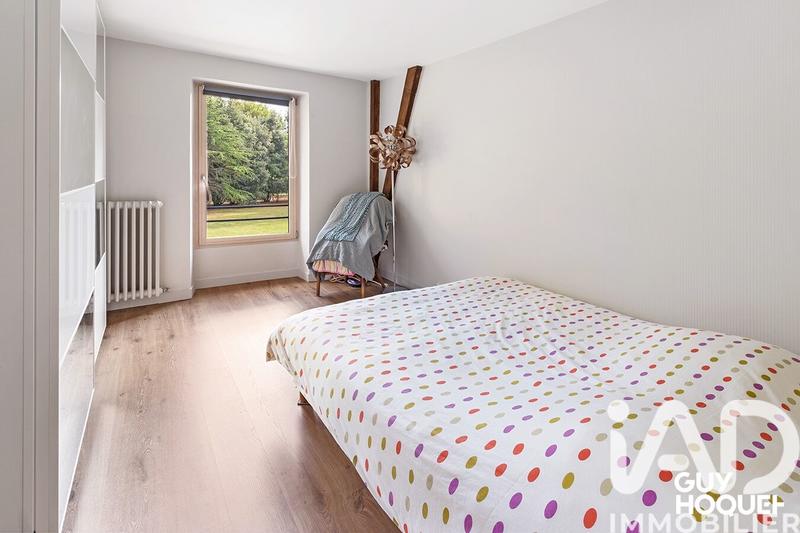 Maison - 202 m² - 8 pièces