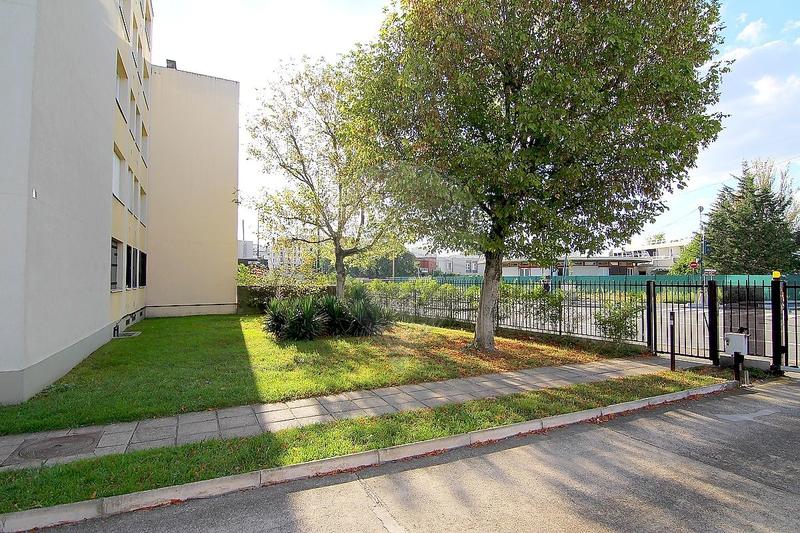 Studio - 28 m² - 1 pièce