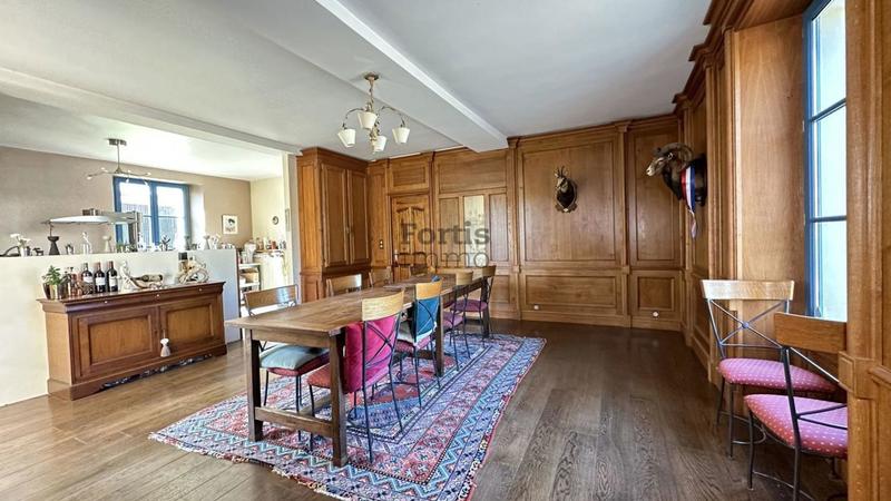 Corps de ferme - 407 m² - 11 pièces