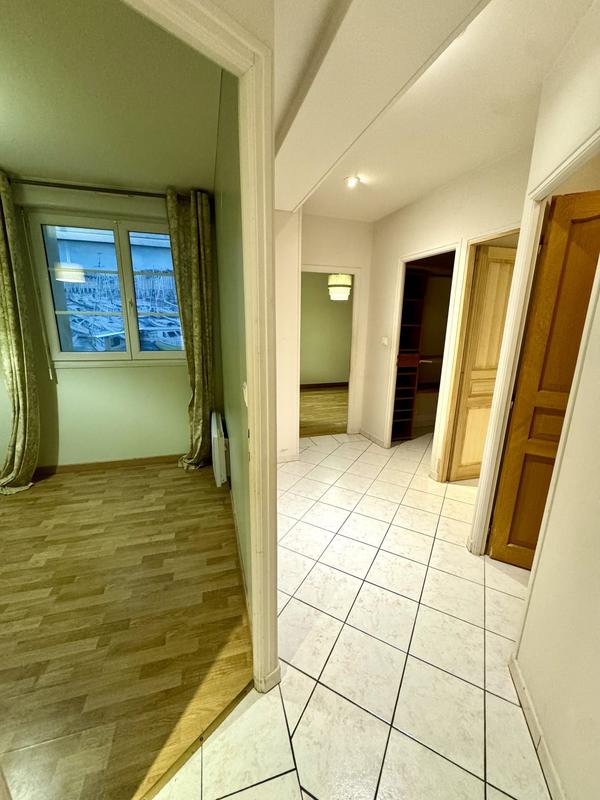 Appartement - 80 m² - 3 pièces