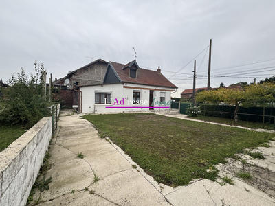 Maison - 88 m² - 4 pièces