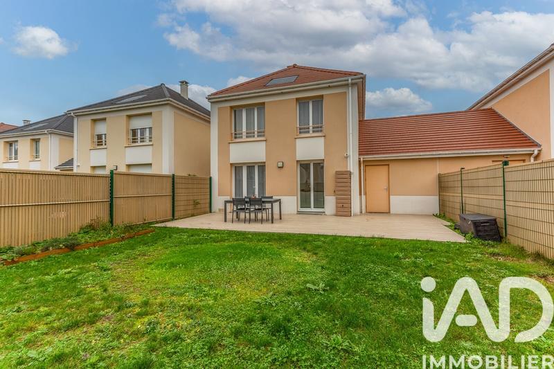 Maison - 91 m² - 5 pièces