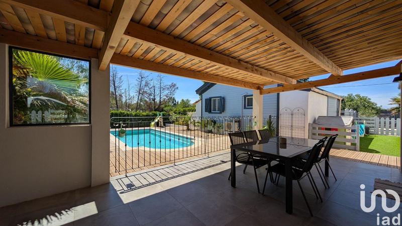 Maison - 200 m² - 7 pièces