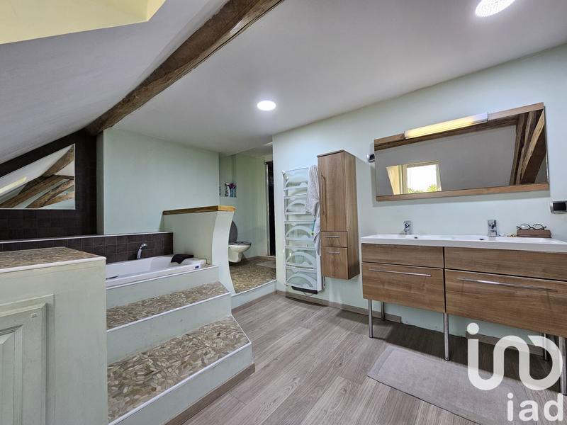 Maison - 259 m² - 11 pièces