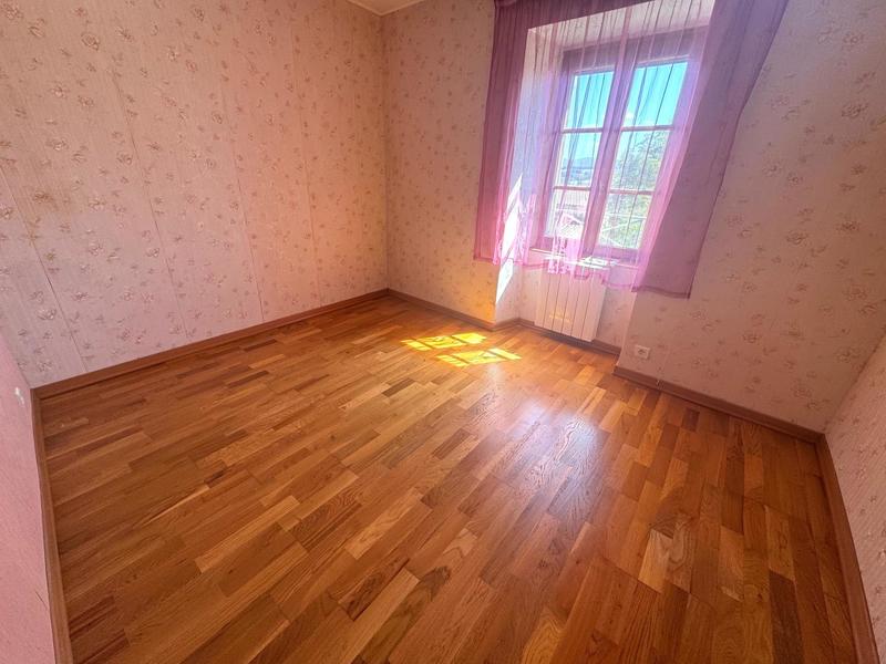 Maison - 184 m² - 7 pièces