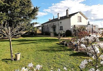 Maison de maîtres - 390 m² - 13 pièces