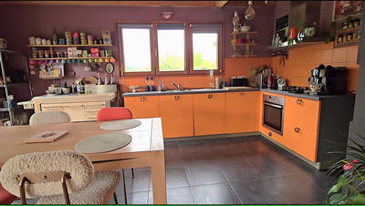 Maison - 195 m² - 6 pièces