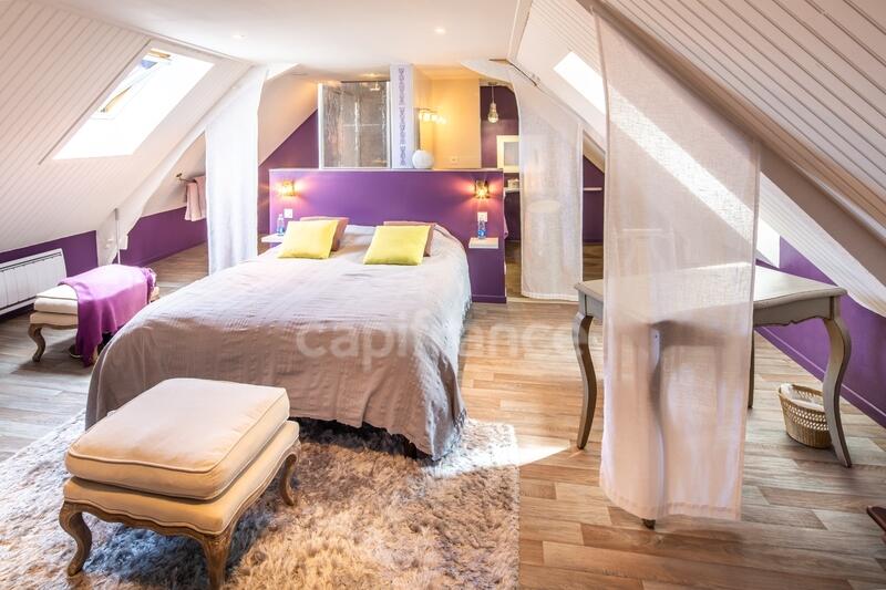 Maison - 555 m² - 10 pièces