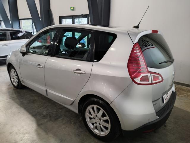 Renault Scénic III dCi 130 Fap Jade Euro 5 2011