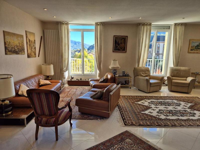 Duplex - 240 m² - 4 pièces